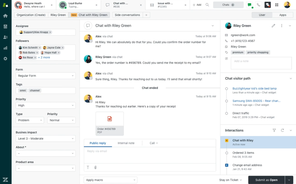 Zendeskのエージェントワークスペース。チケット会話と顧客詳細を表示