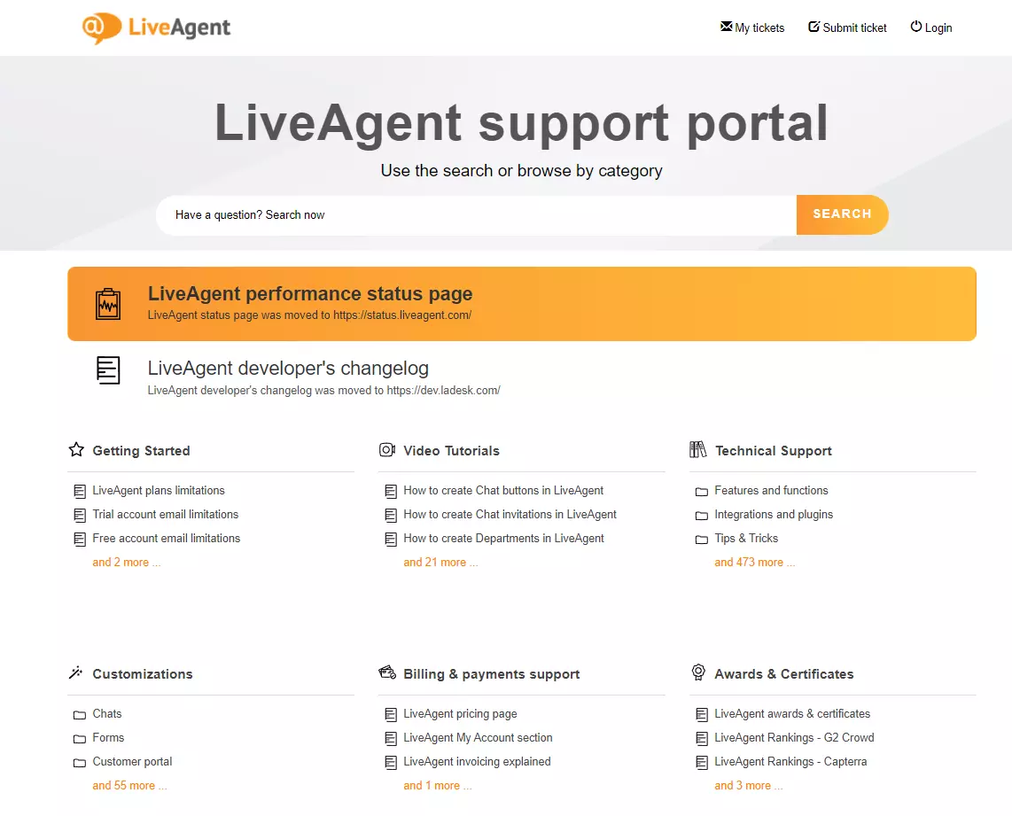 複数のカテゴリと検索機能を表示するLiveAgentの外部ナレッジベース