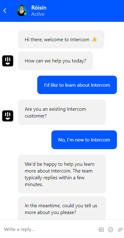 Intercomのチャットボットとの会話をしている顧客