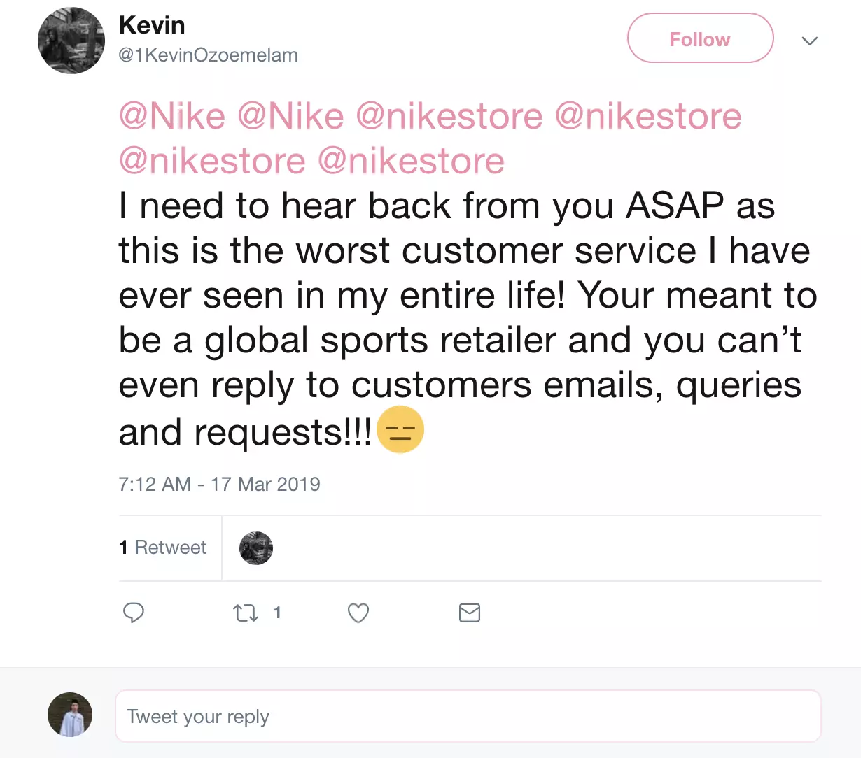 Negative tweet where a customer expresses their dissatisfaction with a customer service they received from Nike
